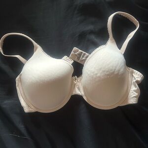 La Vie En Rose Cream T-Shirt Bra with Molded Cups